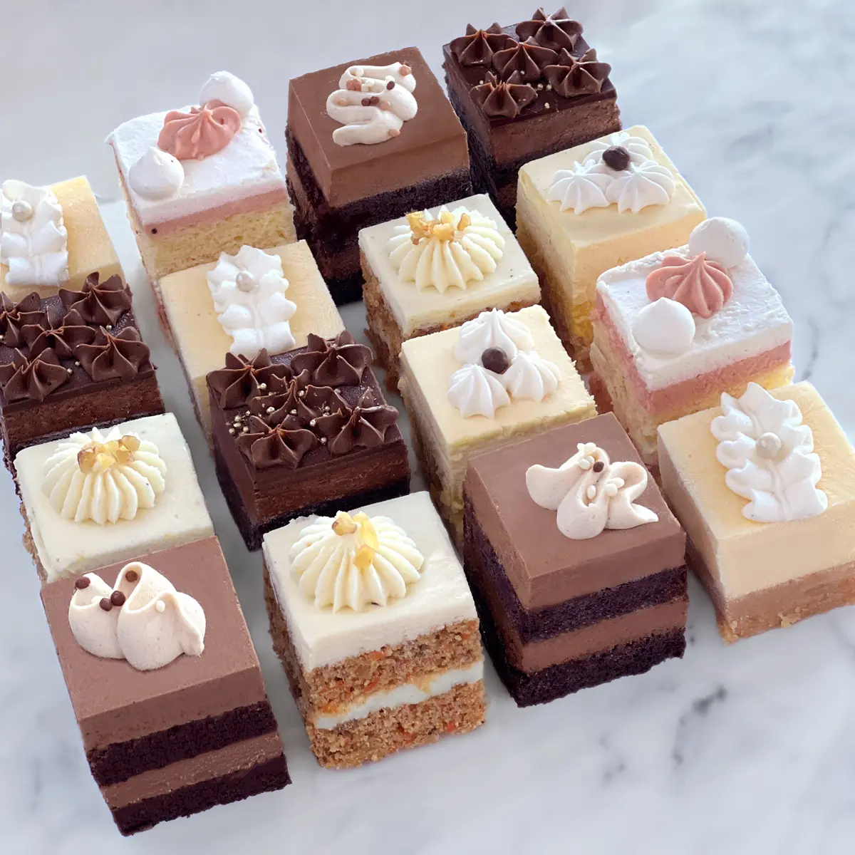 Mini Pastries (Box/6)